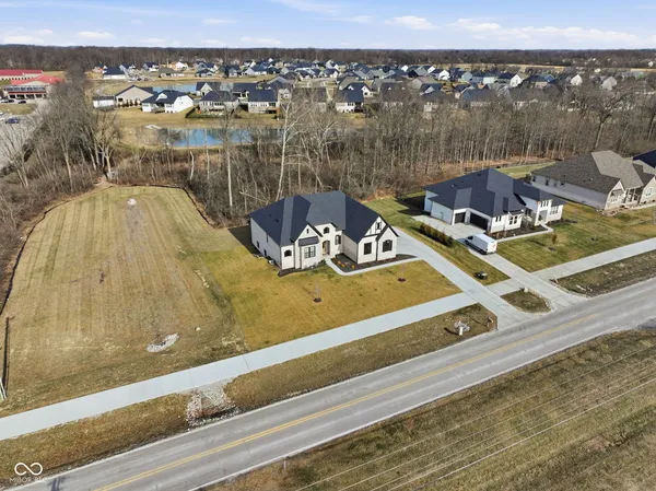 $939,000 | 6720 West 900 North, McCordsville, IN 46055