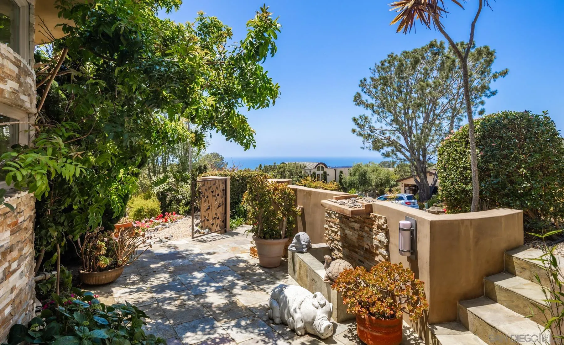 2247 El Amigo Road Del Mar, CA 92014 - Photo 3 of 40