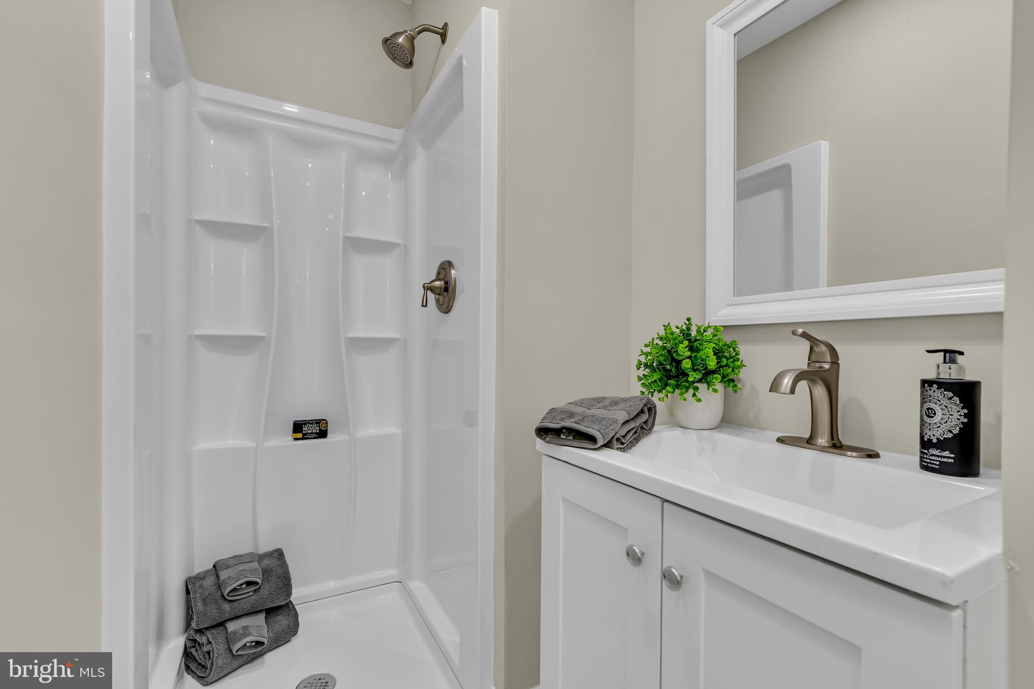 65 Linden Road Burlington, NJ 08016 - Photo 31 of 49