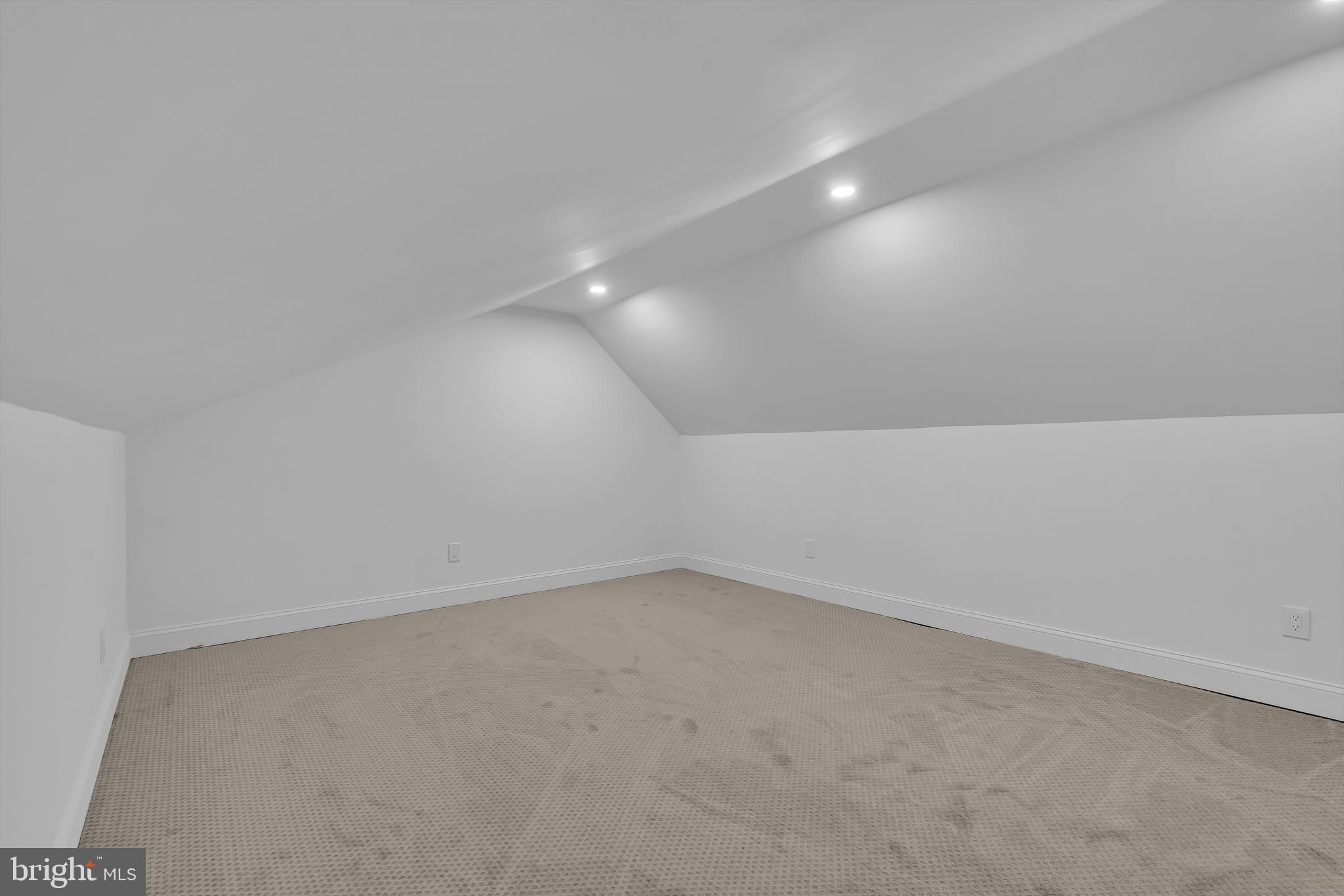 65 Linden Road Burlington, NJ 08016 - Photo 36 of 49