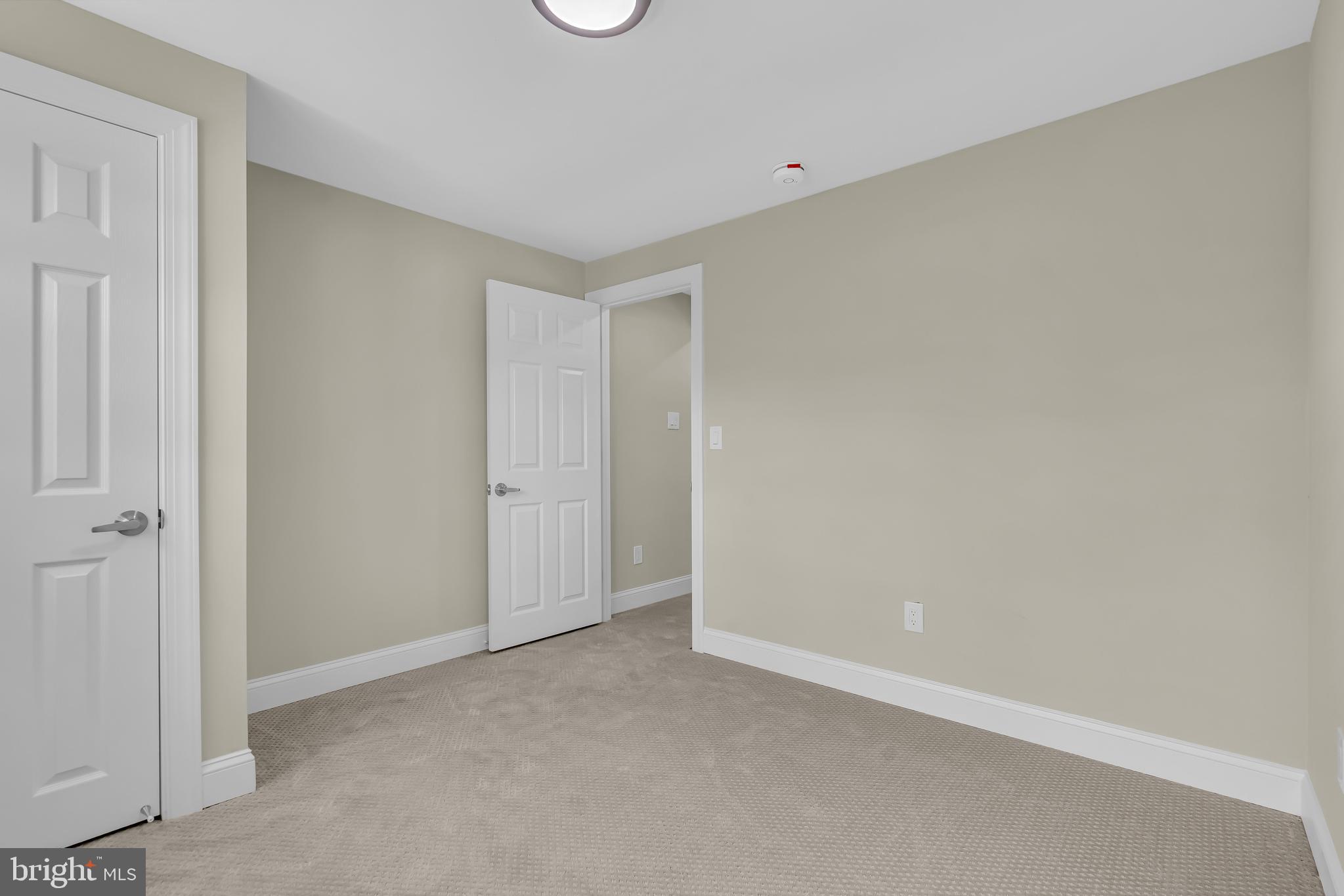 65 Linden Road Burlington, NJ 08016 - Photo 41 of 49