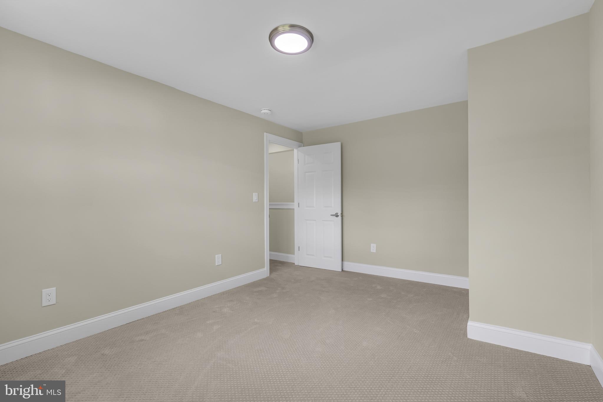 65 Linden Road Burlington, NJ 08016 - Photo 43 of 49