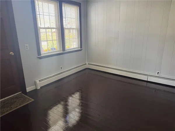 $2,395 | 19 Whipple Avenue, Smithfield, RI 02917