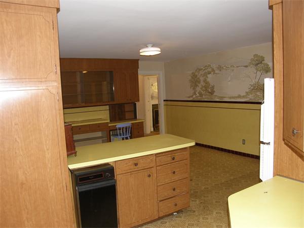 38 Locust Street Danvers, MA 01923 - Photo 16 of 25 Gallery Image 16