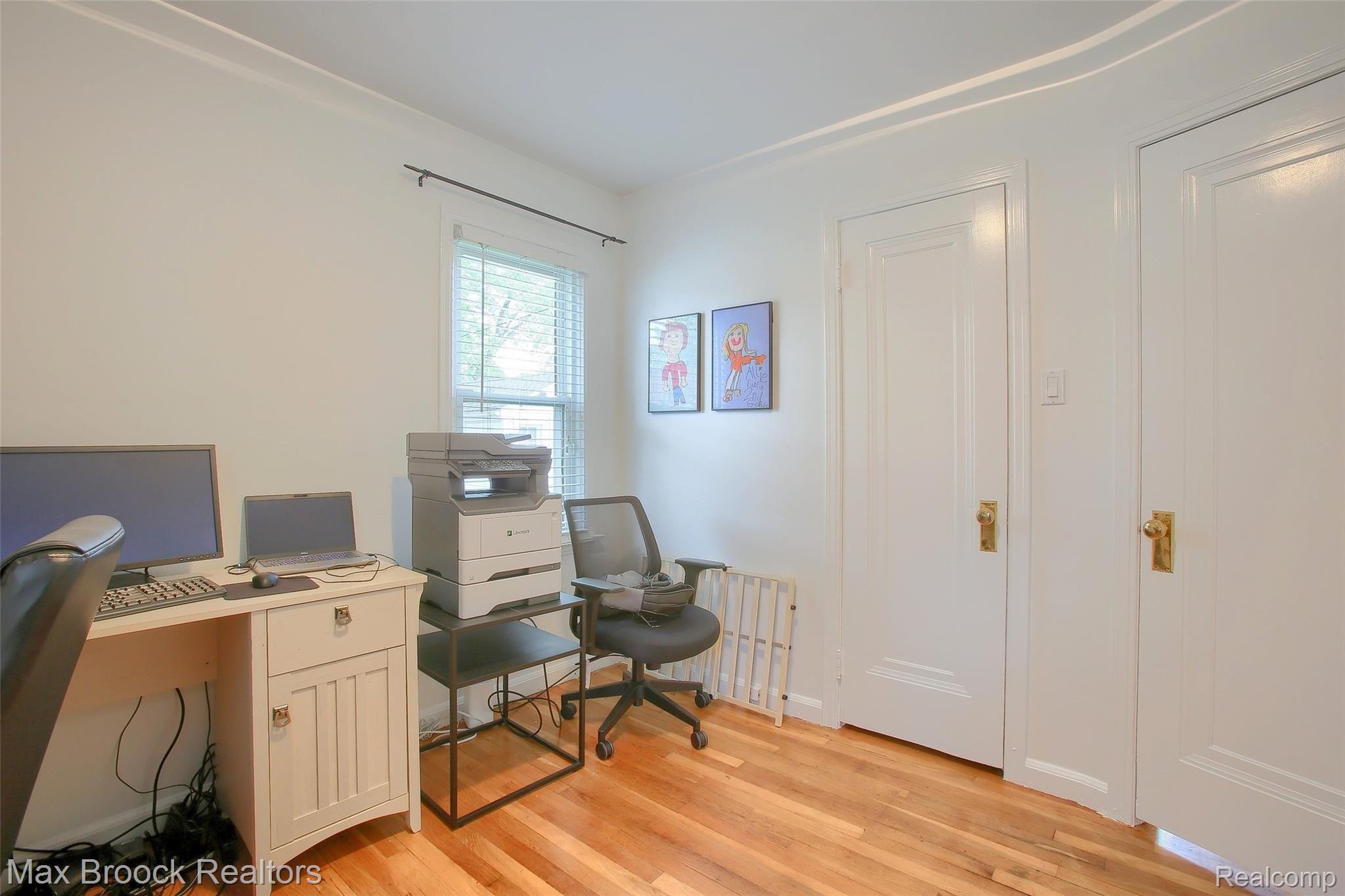 1674 Harvard Road Berkley, MI 48072 - Photo 15 of 30 15-2nd-Bedroom-2nd-View.jpg