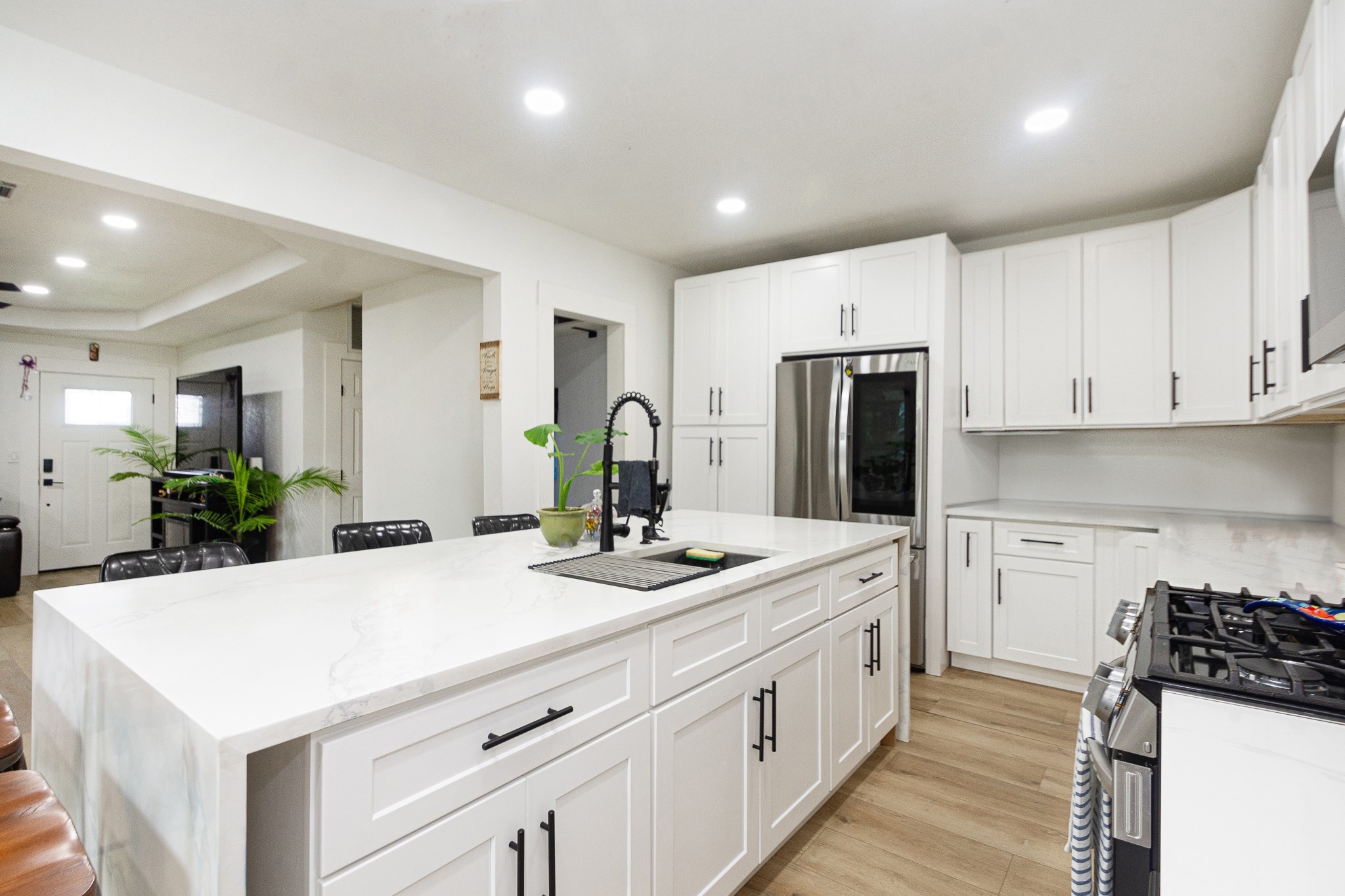 2930 West Shane Street Alvin, TX 77511 - Photo 6 of 19