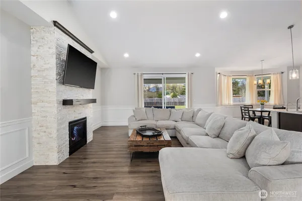 $995,000 | 9617 251st Street Northeast, Arlington, WA 98223