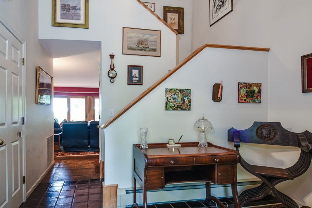 11 Lookout Farm Road Natick, MA 01760 - Photo 15 of 25 Gallery Image 15