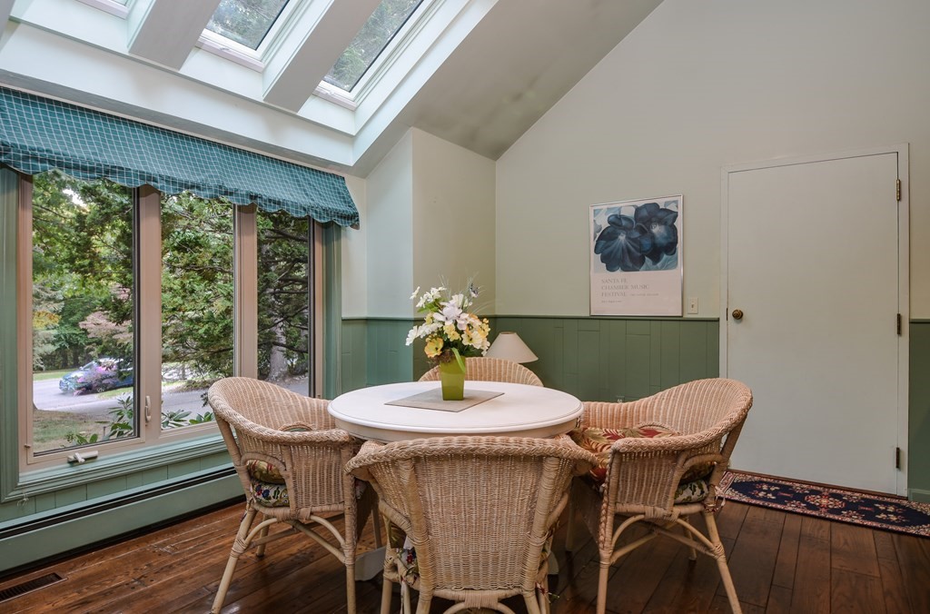 11 Lookout Farm Road Natick, MA 01760 - Photo 4 of 25 Gallery Image 4
