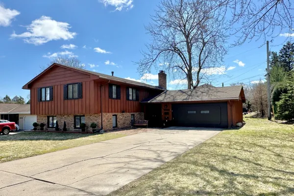 $435,000 | 3604 33rd Avenue Northeast, St. Anthony, MN 55418