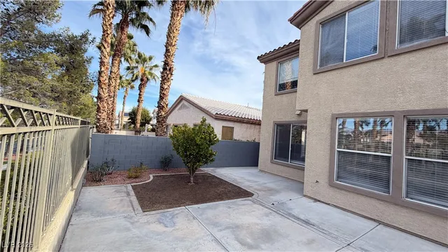 $2,999 | 125 Lakewood Garden Drive, Las Vegas, NV 89148