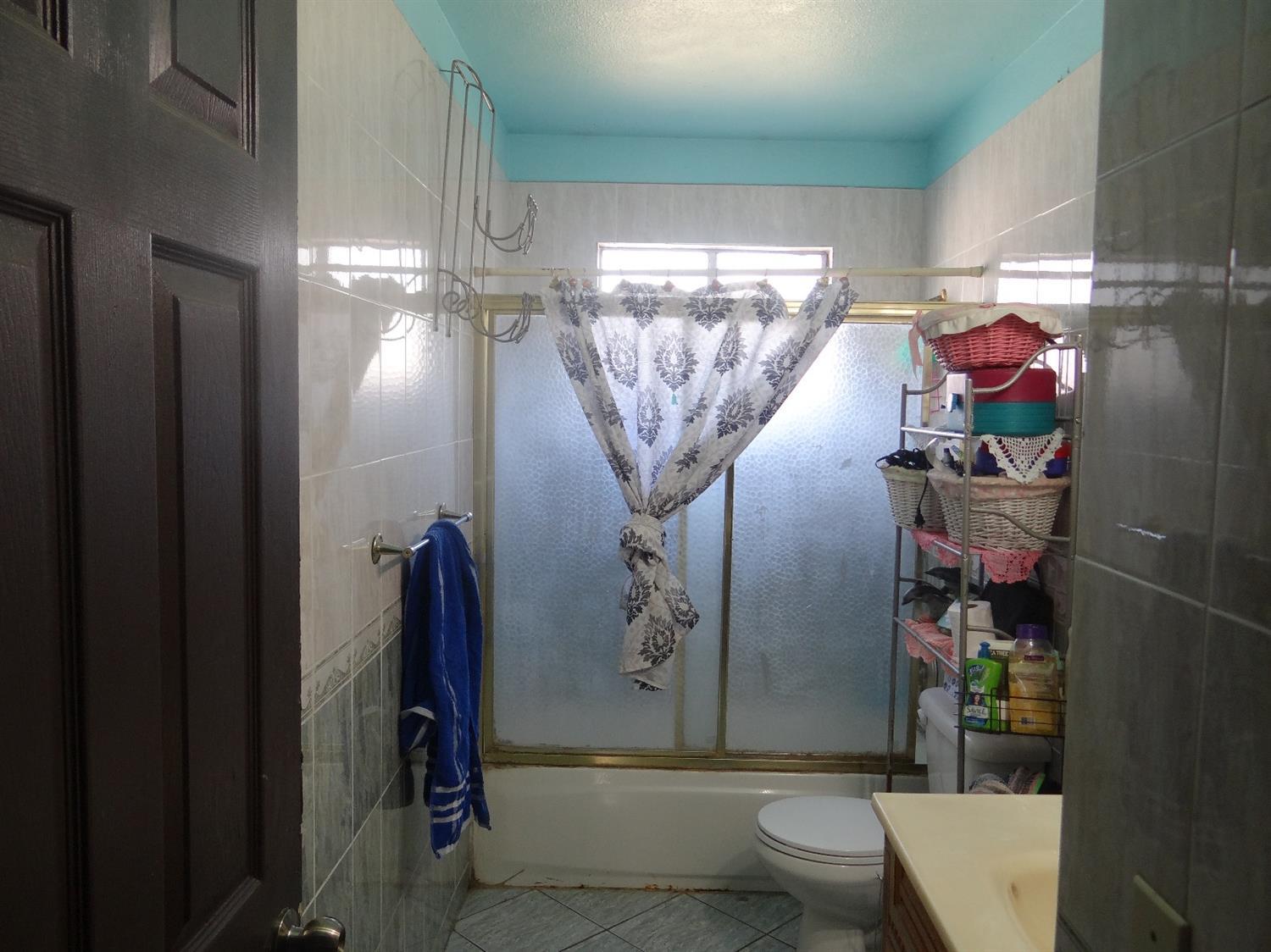 40262 Cindy Road Cutler, CA 93615 - Photo 3 of 6 Additional Photo