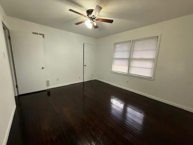 $1,595 | 3042 Grand Avenue, Abilene, TX 79605