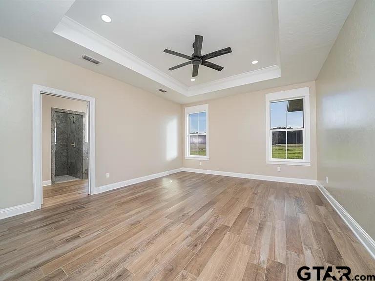 404 Small Oaks Road Kilgore, TX 75662 - Photo 18 of 34