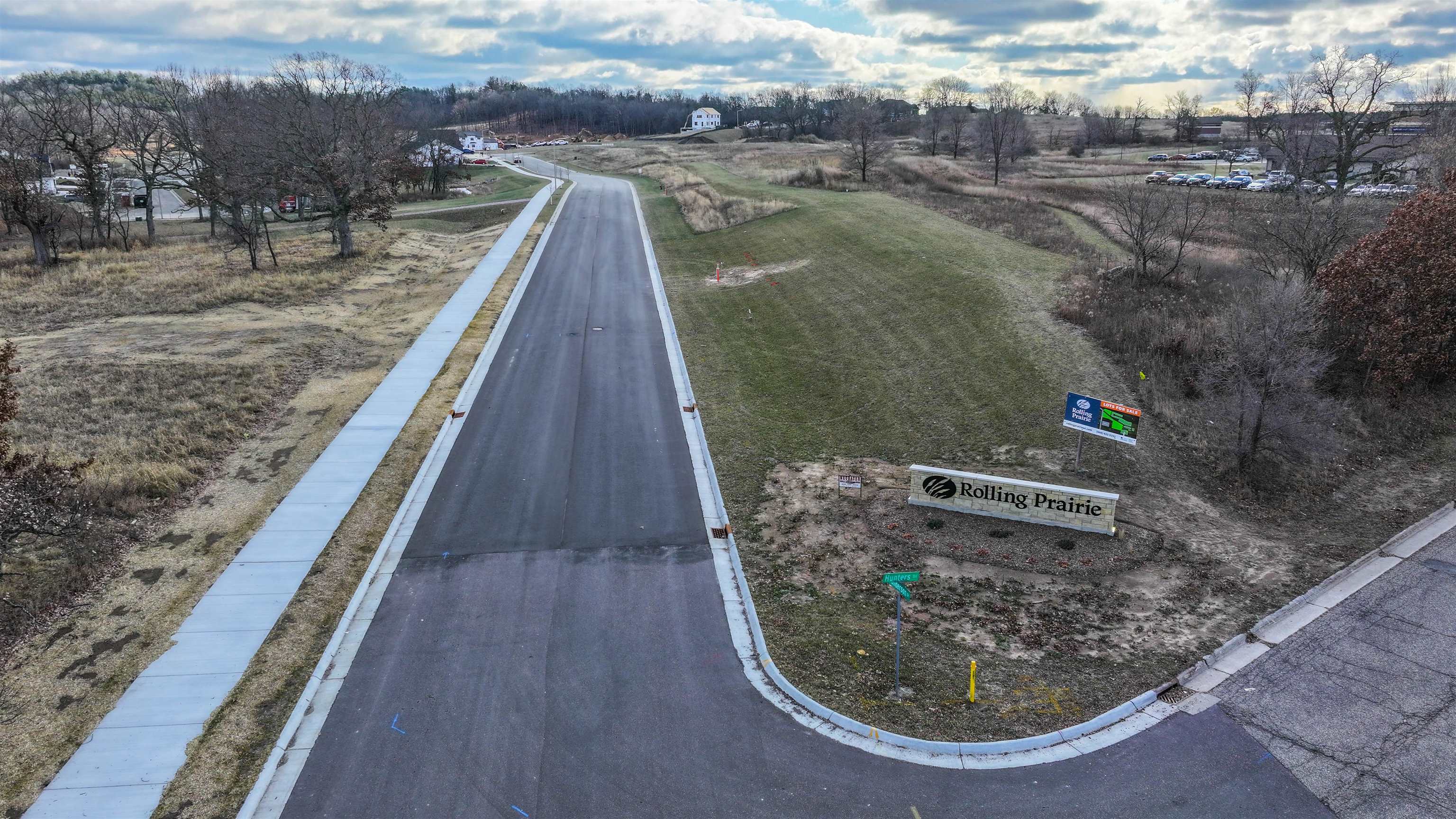 2941 Hunters Trail Portage, WI 53901 - Photo 2 of 33