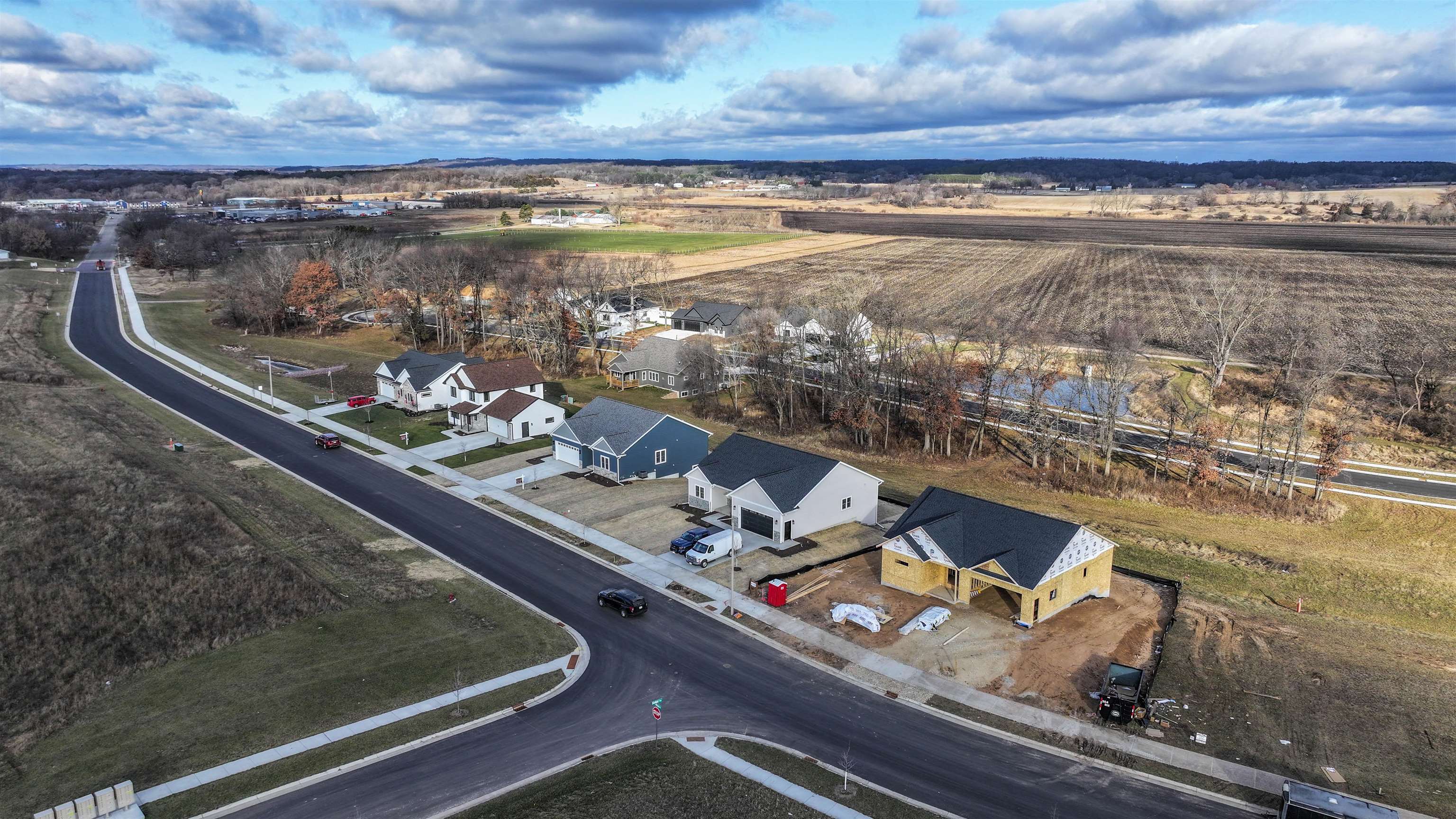 2941 Hunters Trail Portage, WI 53901 - Photo 3 of 33
