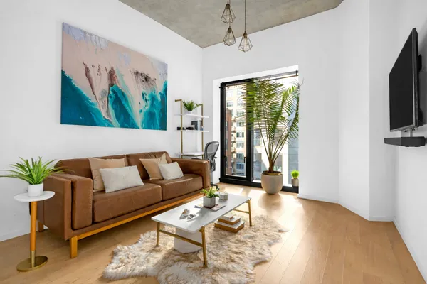 $875,000 | 98 Front Street, Unit 6P | DUMBO