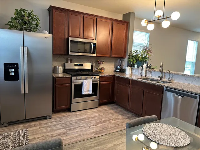 $1,900 | 302 Eves Necklace Dr., Buda, TX 78610