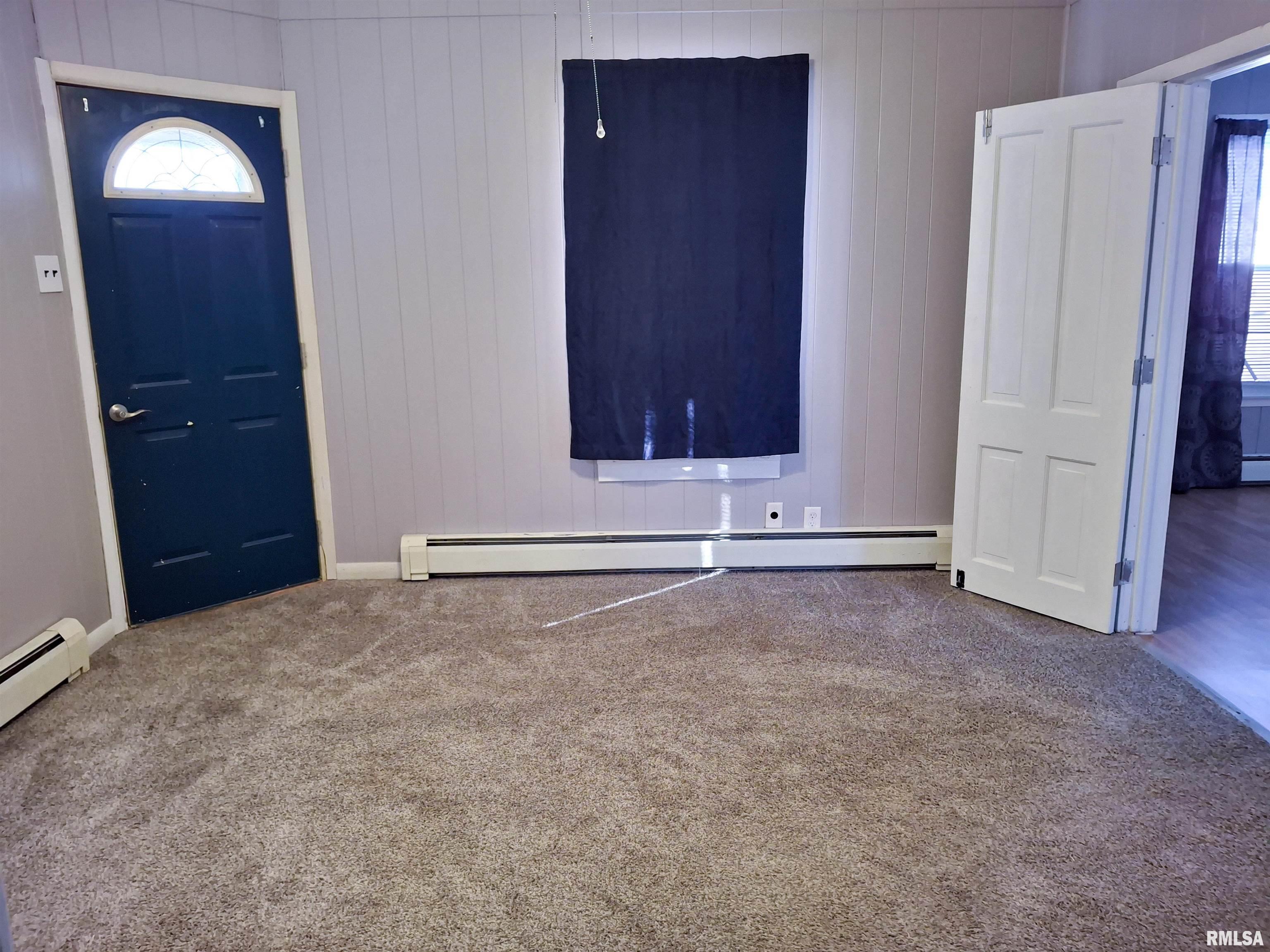 601 Grand Avenue St. David, IL 61563 - Photo 3 of 21