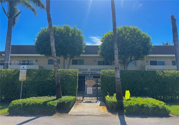 $1,750 | 14500 Southwest 88th Avenue, Unit 211, Palmetto Bay, FL 33176