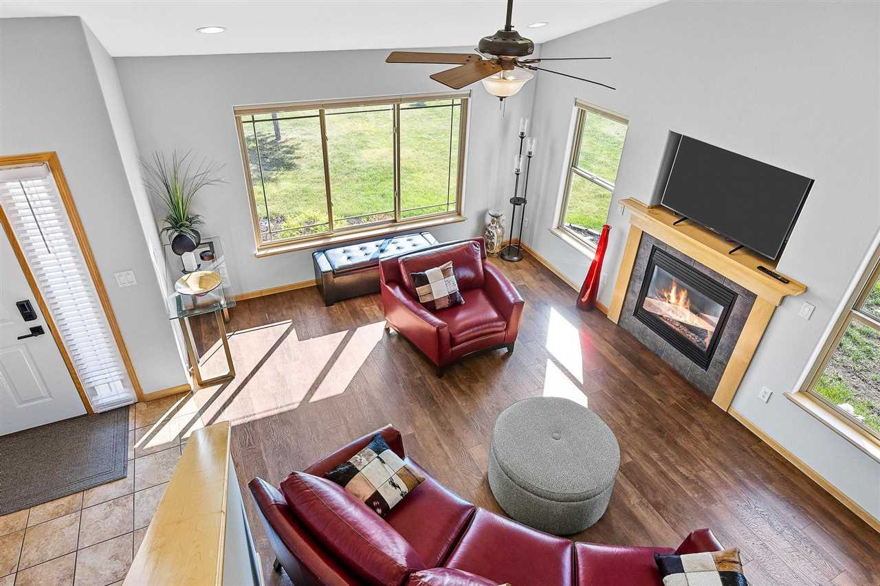 815 Wood Lily Road Solon, IA 52333 - Photo 7 of 33 Gallery Image 7