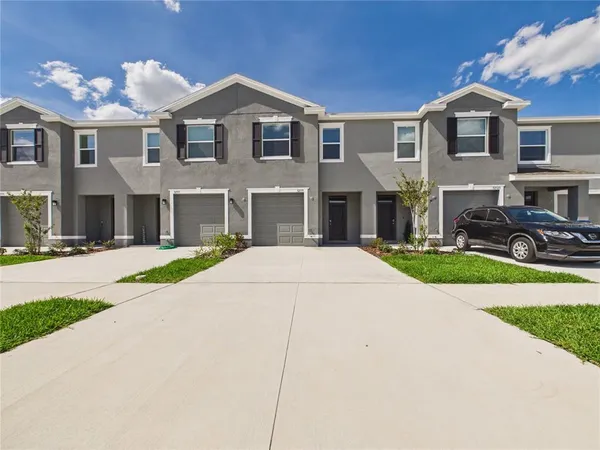 $2,500 | 32519 Welling Blade Loop, Wesley Chapel, FL 33545