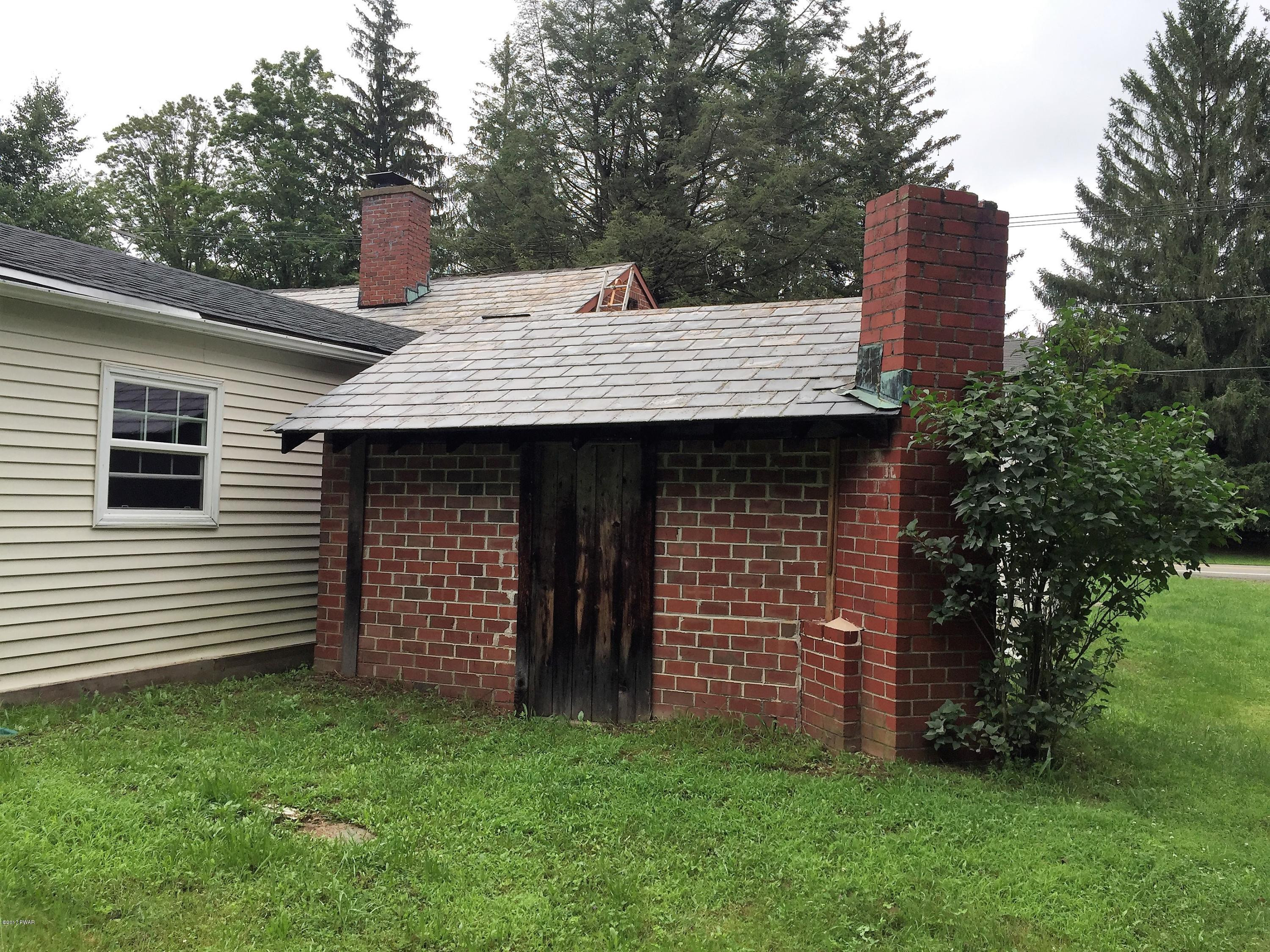 172 Roemerville Road Greentown, PA 18426 - Photo 3 of 15