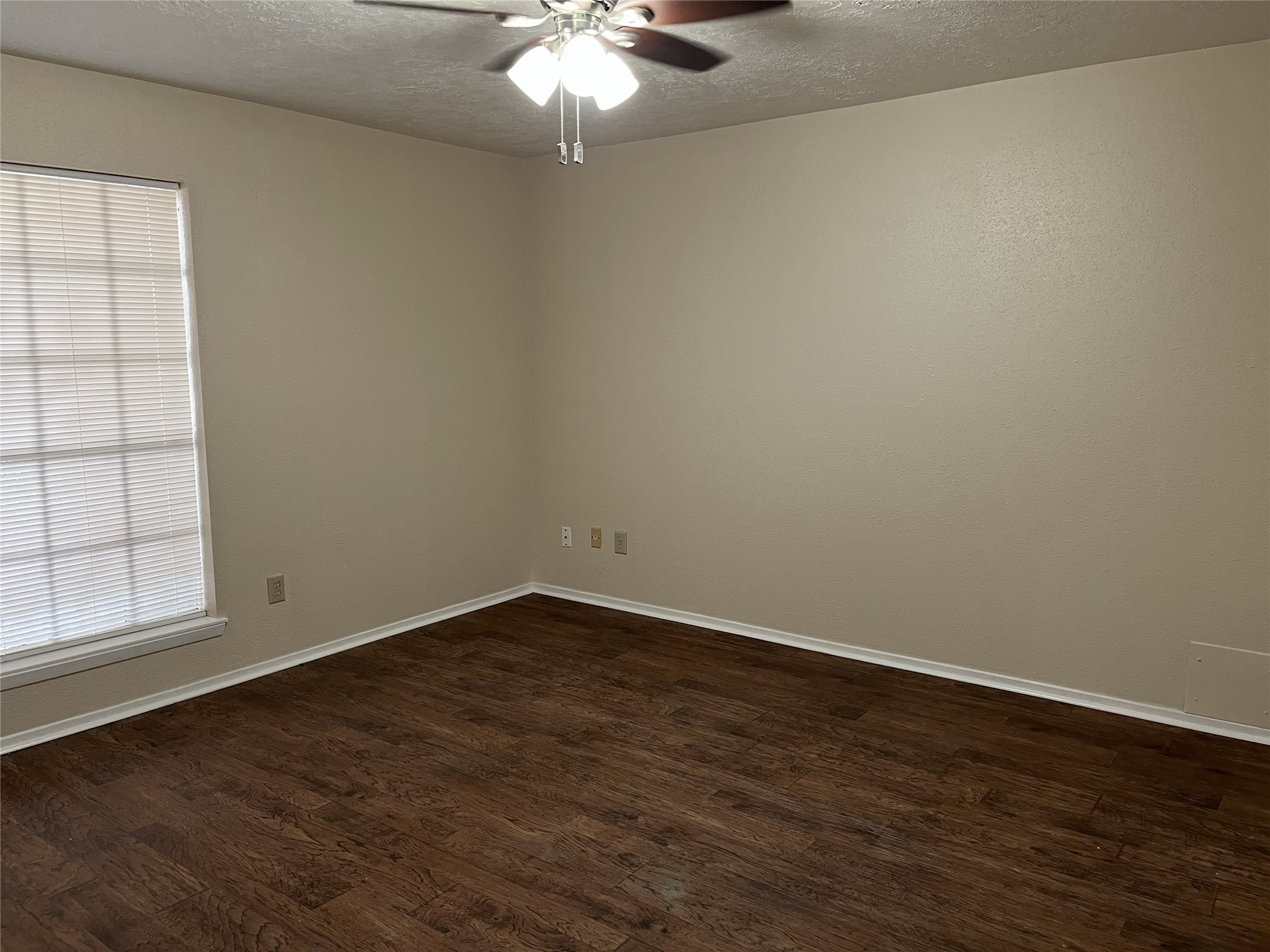 21310 Bridgepoint Lane Spring, TX 77388 - Photo 6 of 8 Primary bedrm