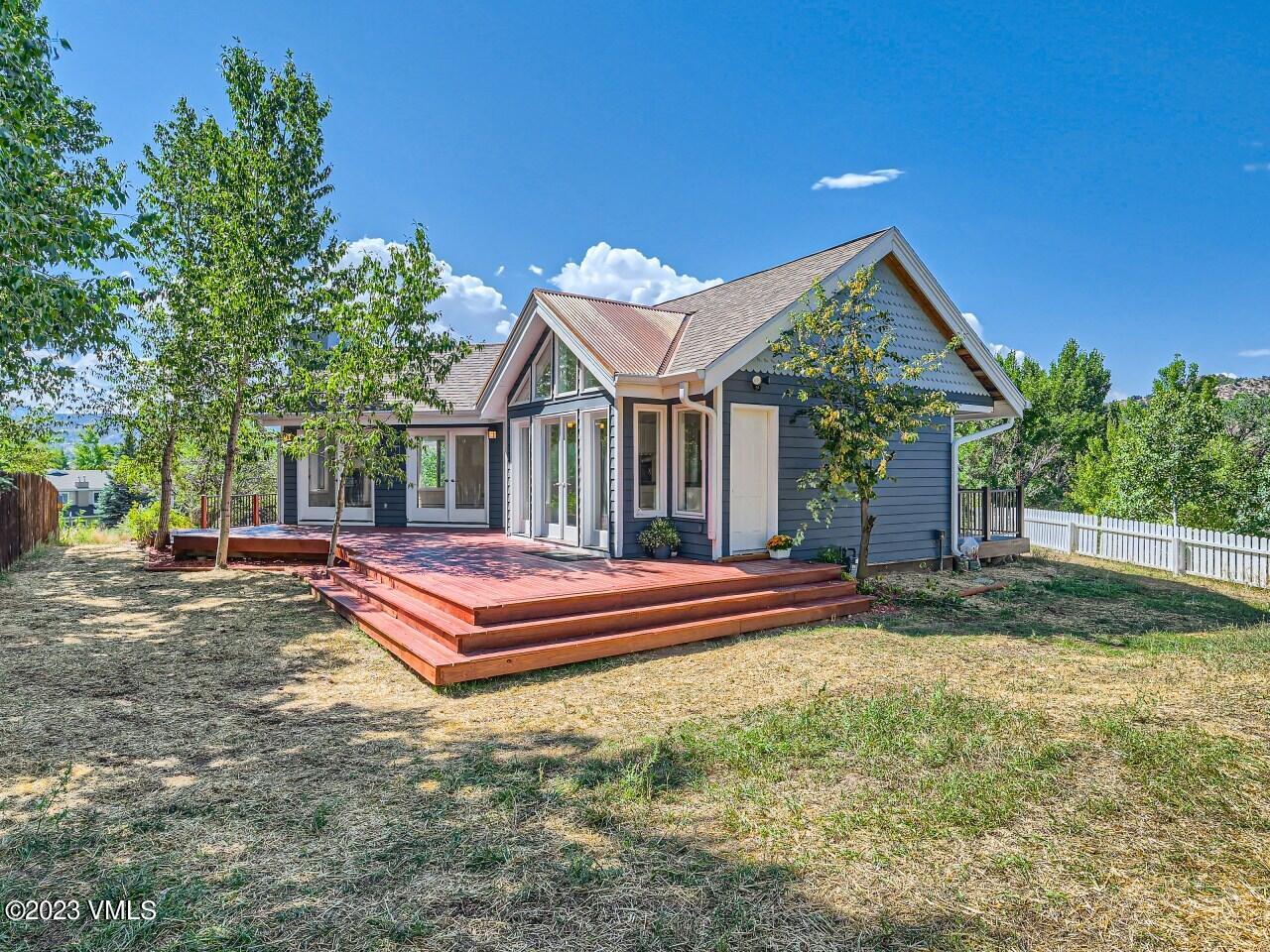 25 Snow Owl Eagle, CO 81631 - Photo 26 of 37 a front view of a house with a yard