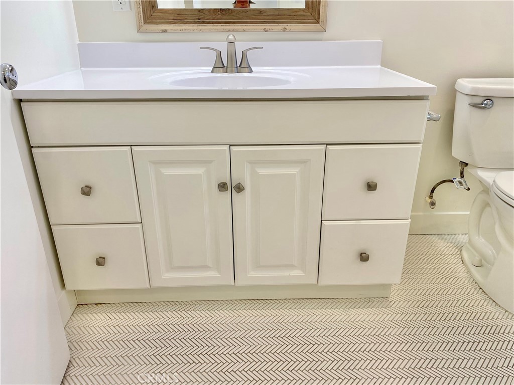 7327 Kester Avenue, Unit 6 Van Nuys, CA 91405 - Photo 11 of 39