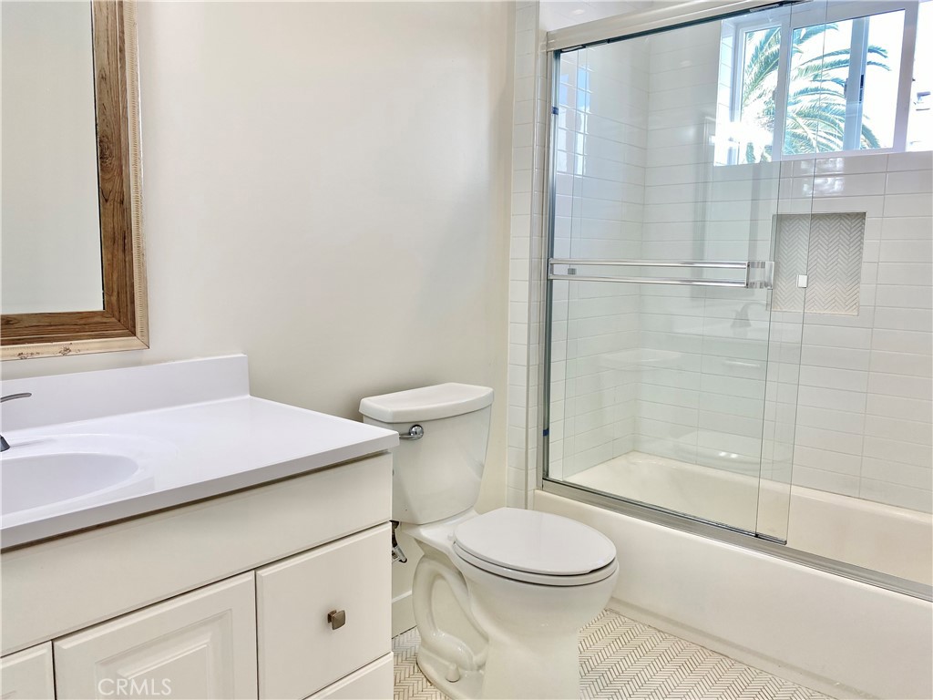 7327 Kester Avenue, Unit 6 Van Nuys, CA 91405 - Photo 10 of 39