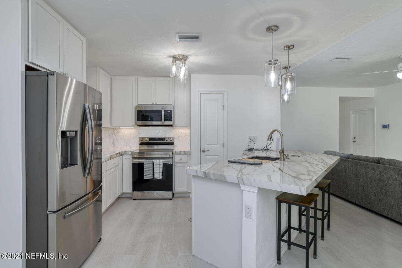 101 Killian Drive Hawthorne, FL 32640 - Photo 13 of 34 KITCHEN