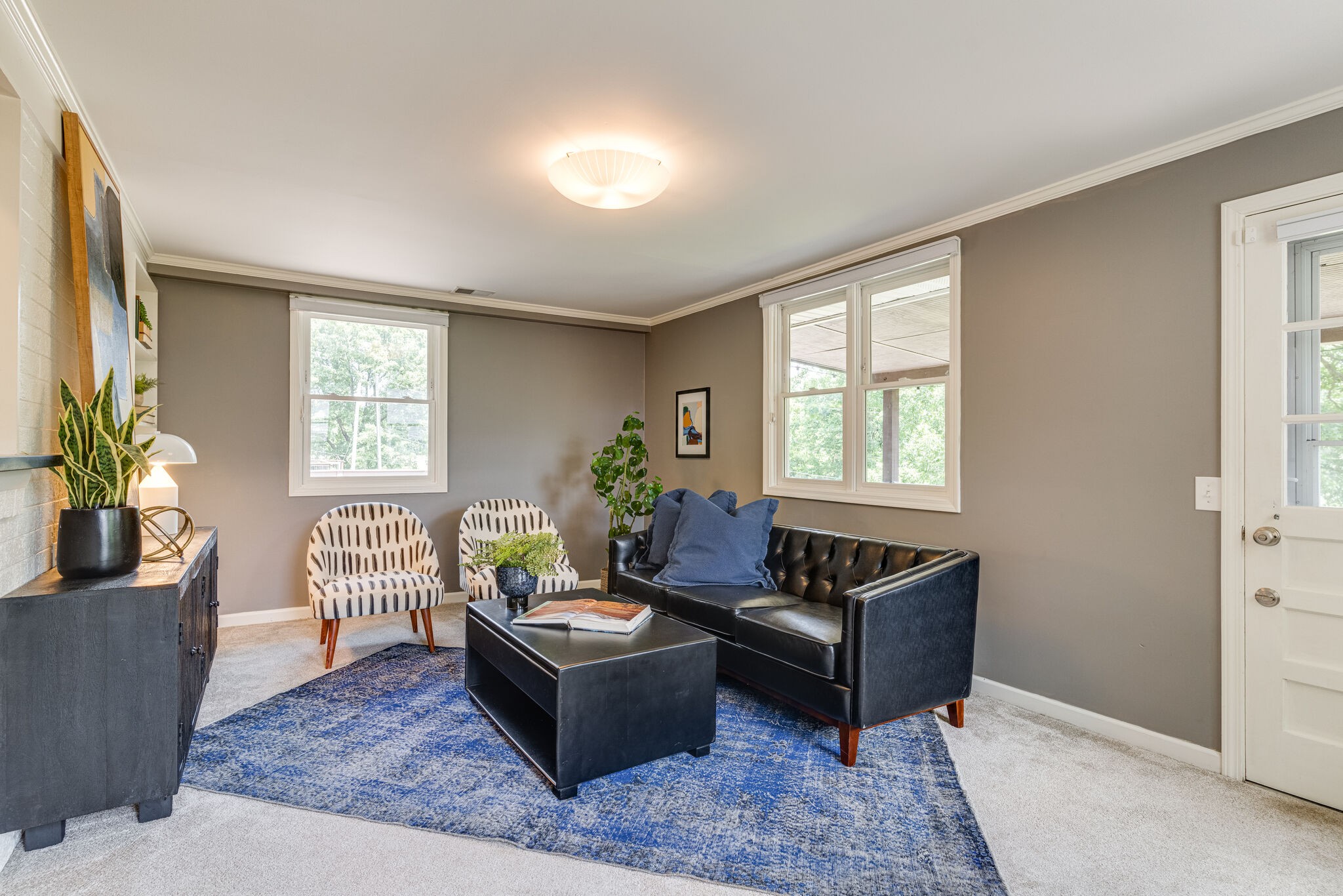 3512 Pleasant Valley Road Nashville, TN 37204 - Photo 13 of 40 a living room with furniture and a potted plant