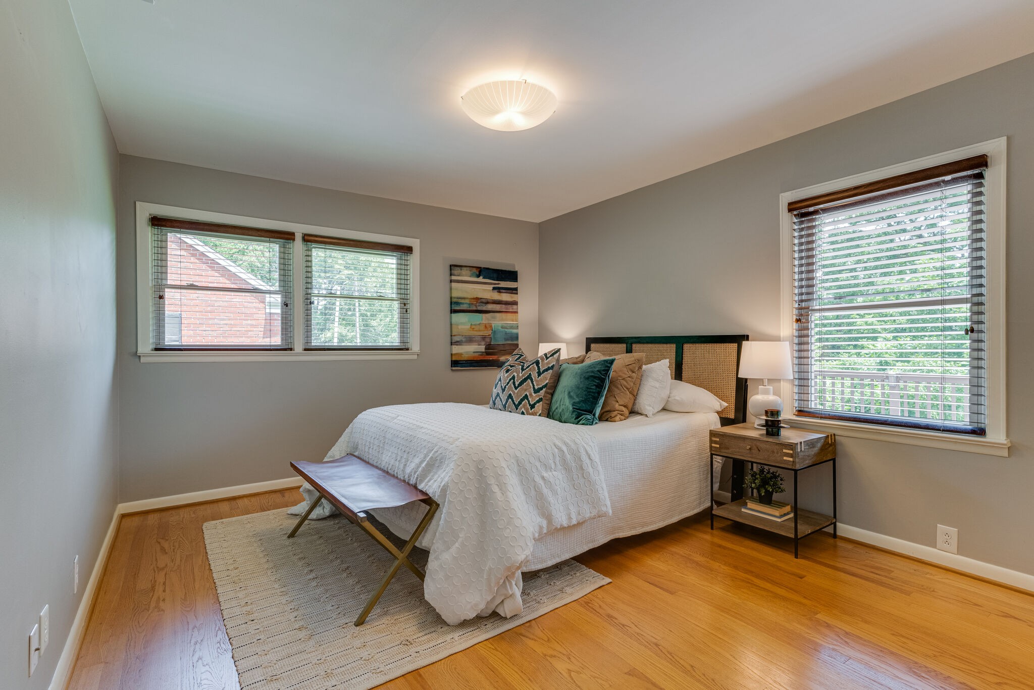 3512 Pleasant Valley Road Nashville, TN 37204 - Photo 18 of 40 a bedroom with a bed and a window