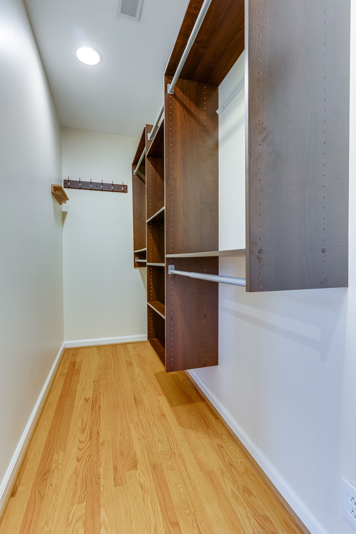 3512 Pleasant Valley Road Nashville, TN 37204 - Photo 22 of 40 a view of empty room with wooden floor