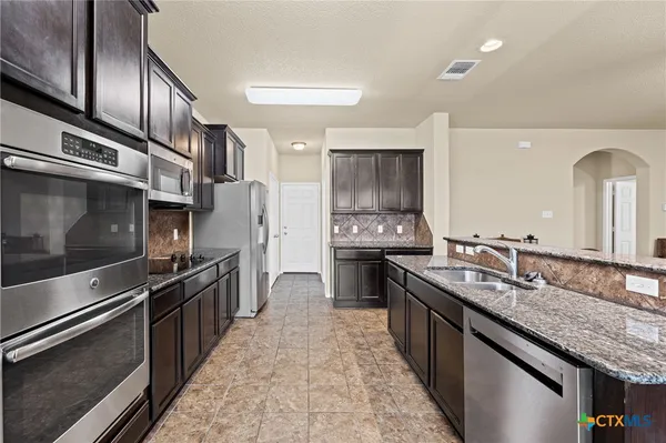 $325,000 | 5822 Ambrose Circle, Temple, TX 76502