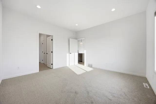 $534,900 | 8438 61st Street South, Horace, ND 58047