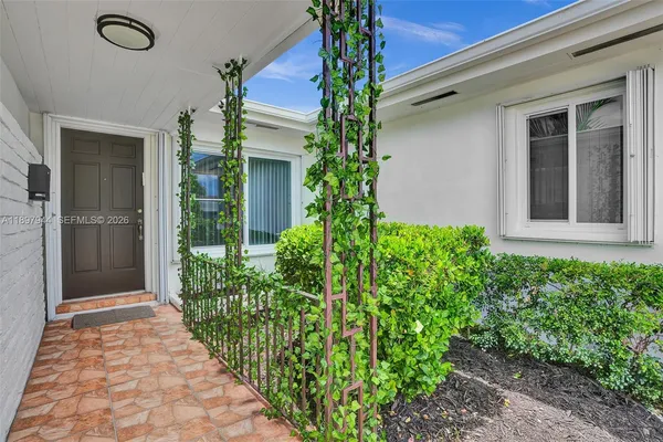 $6,500 | 8851 Byron Avenue, Surfside, FL 33154