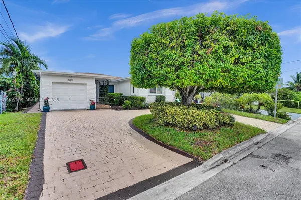 $6,500 | 8851 Byron Avenue, Surfside, FL 33154