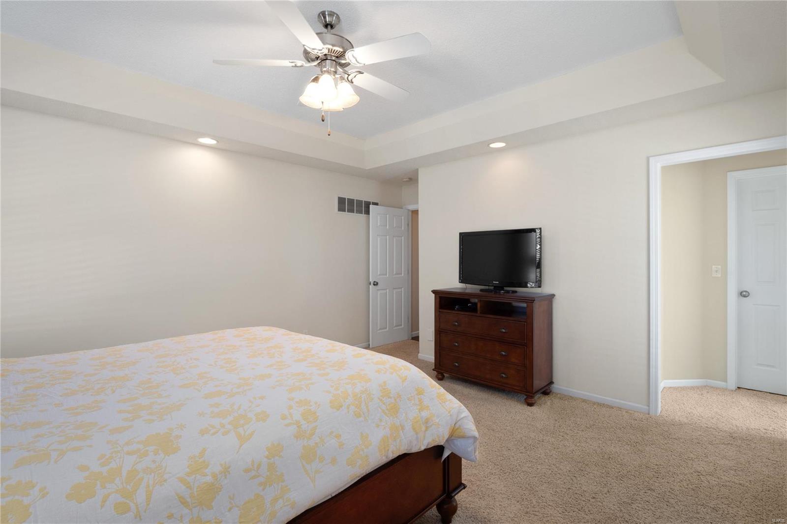 1611 Shadow Ridge Columbia, IL 62236 - Photo 13 of 31 Gallery Image 13