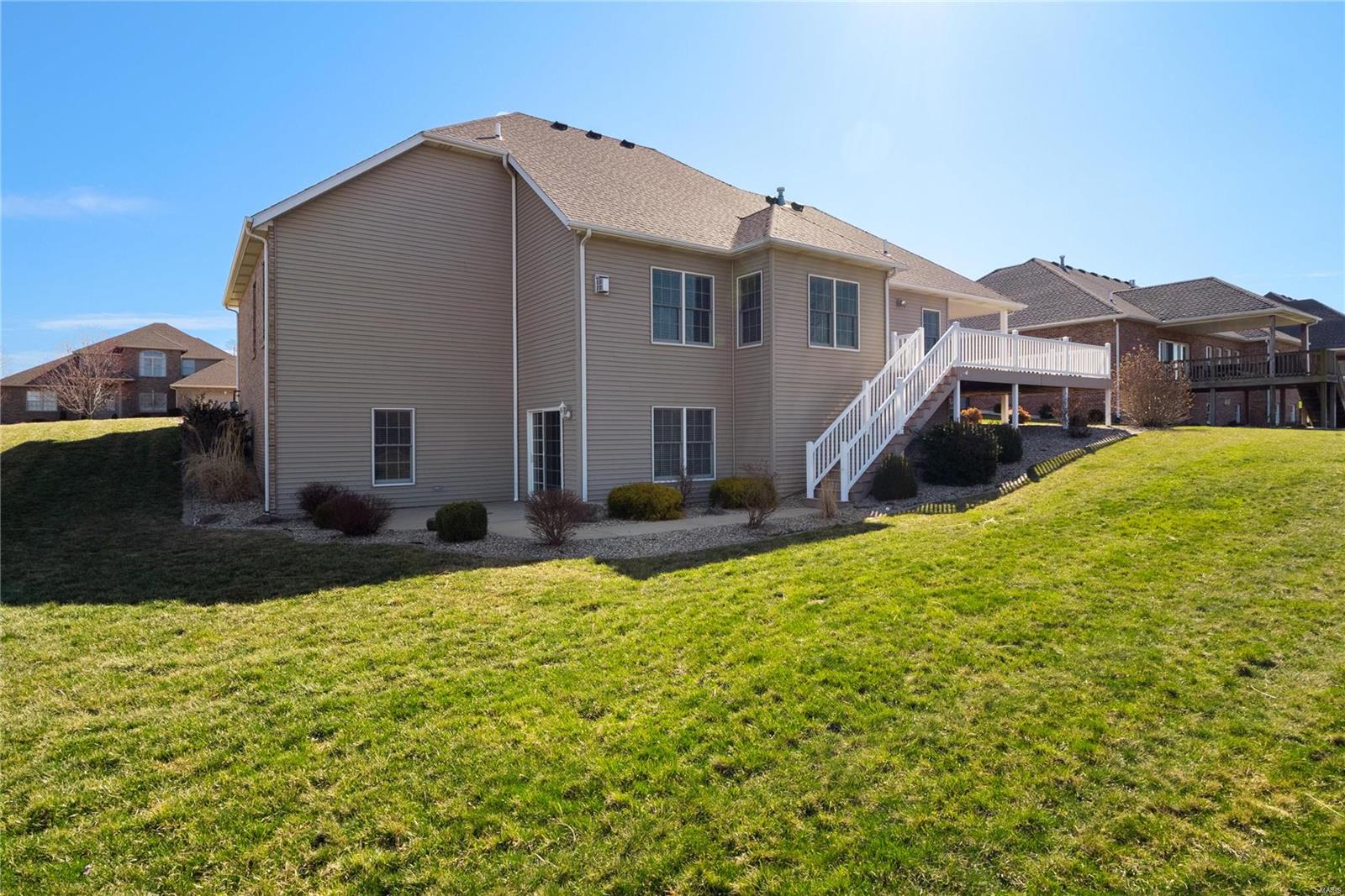 1611 Shadow Ridge Columbia, IL 62236 - Photo 29 of 31 Gallery Image 29