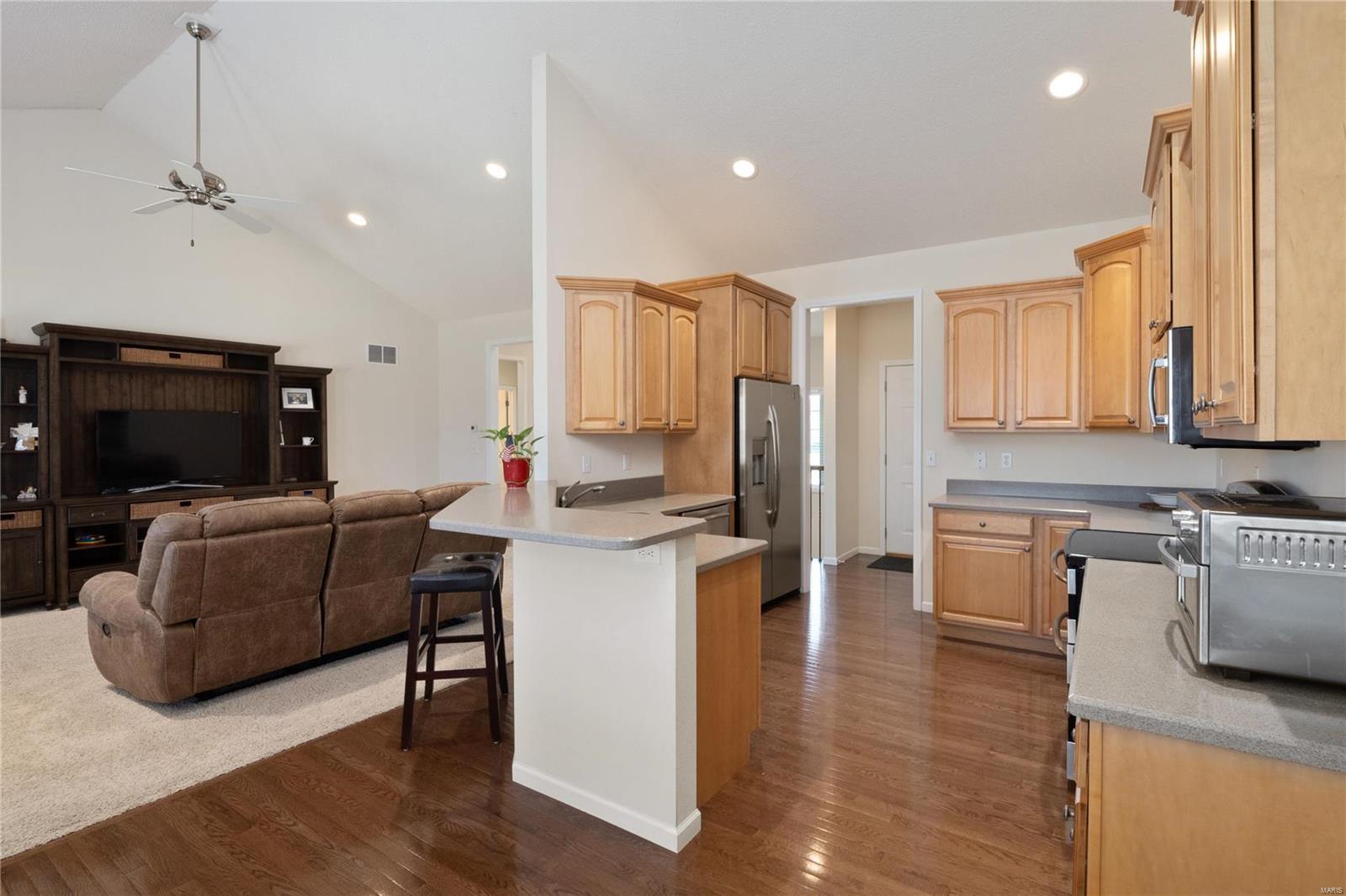 1611 Shadow Ridge Columbia, IL 62236 - Photo 9 of 31 Gallery Image 9
