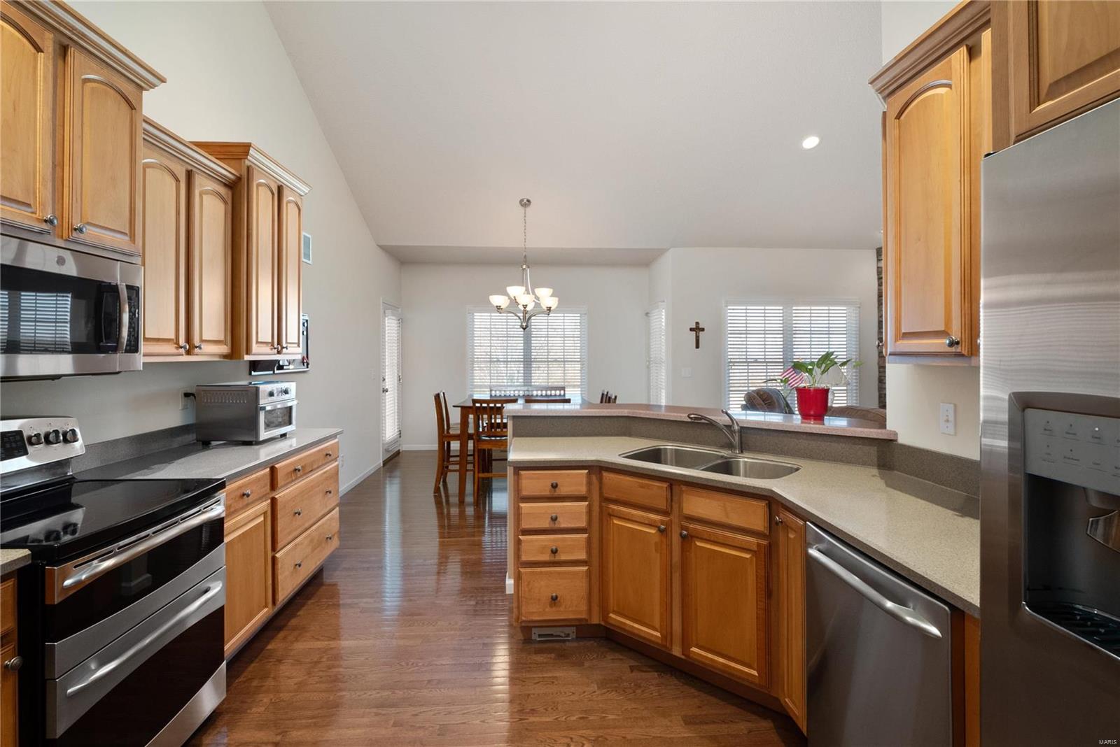 1611 Shadow Ridge Columbia, IL 62236 - Photo 10 of 31 Gallery Image 10