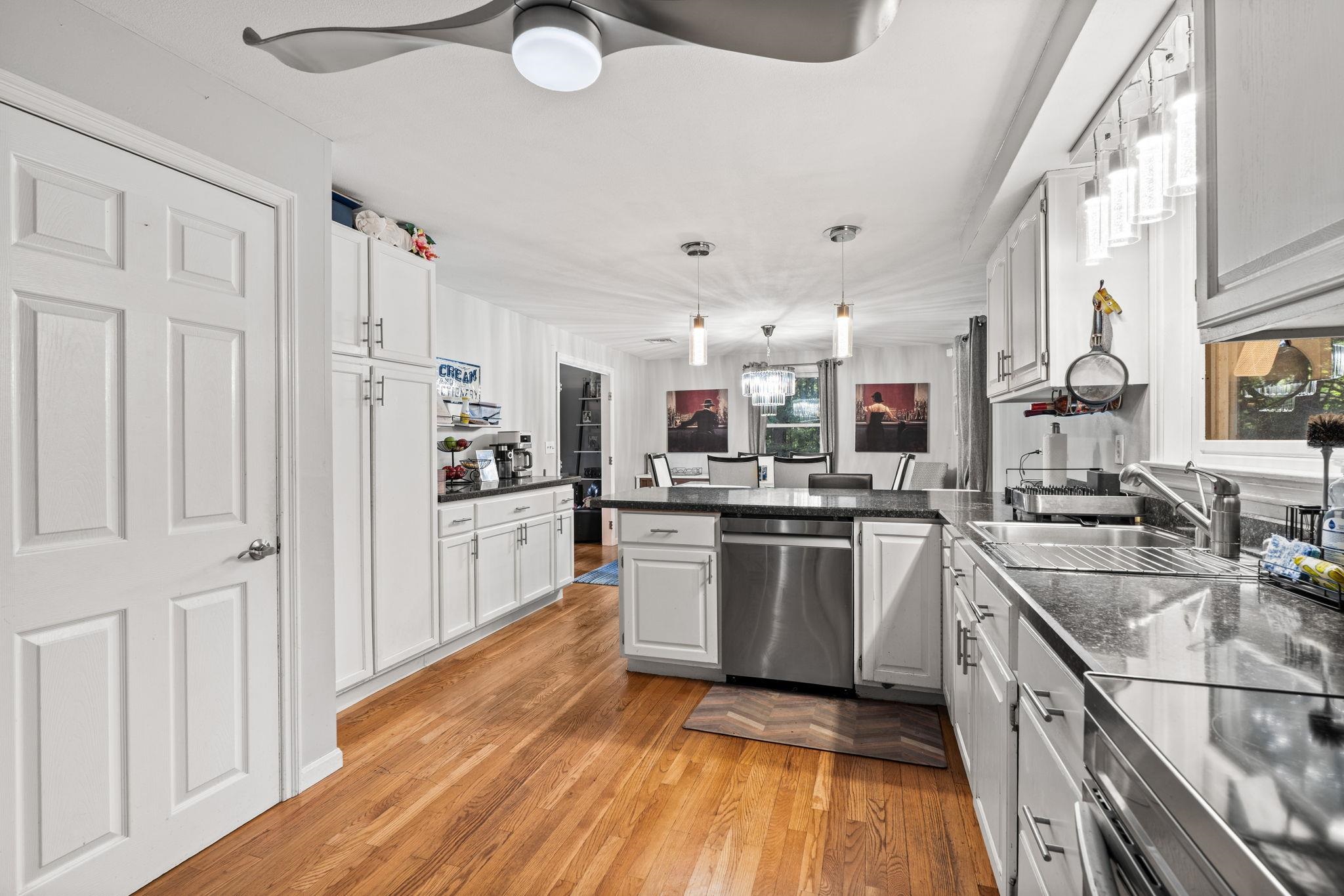 26 Holts Point Road Hampstead, NH 03841 - Photo 13 of 44 Gallery Image 13