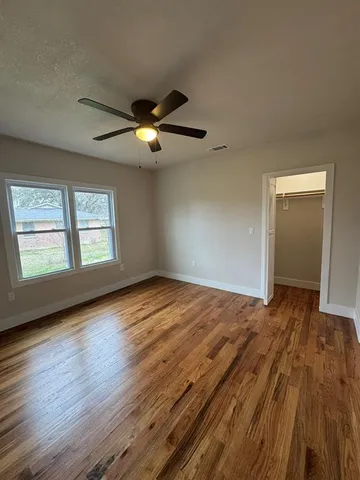 $1,800 | 911 North Spring Street, Grand Saline, TX 75140