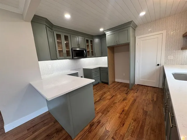 $1,800 | 911 North Spring Street, Grand Saline, TX 75140