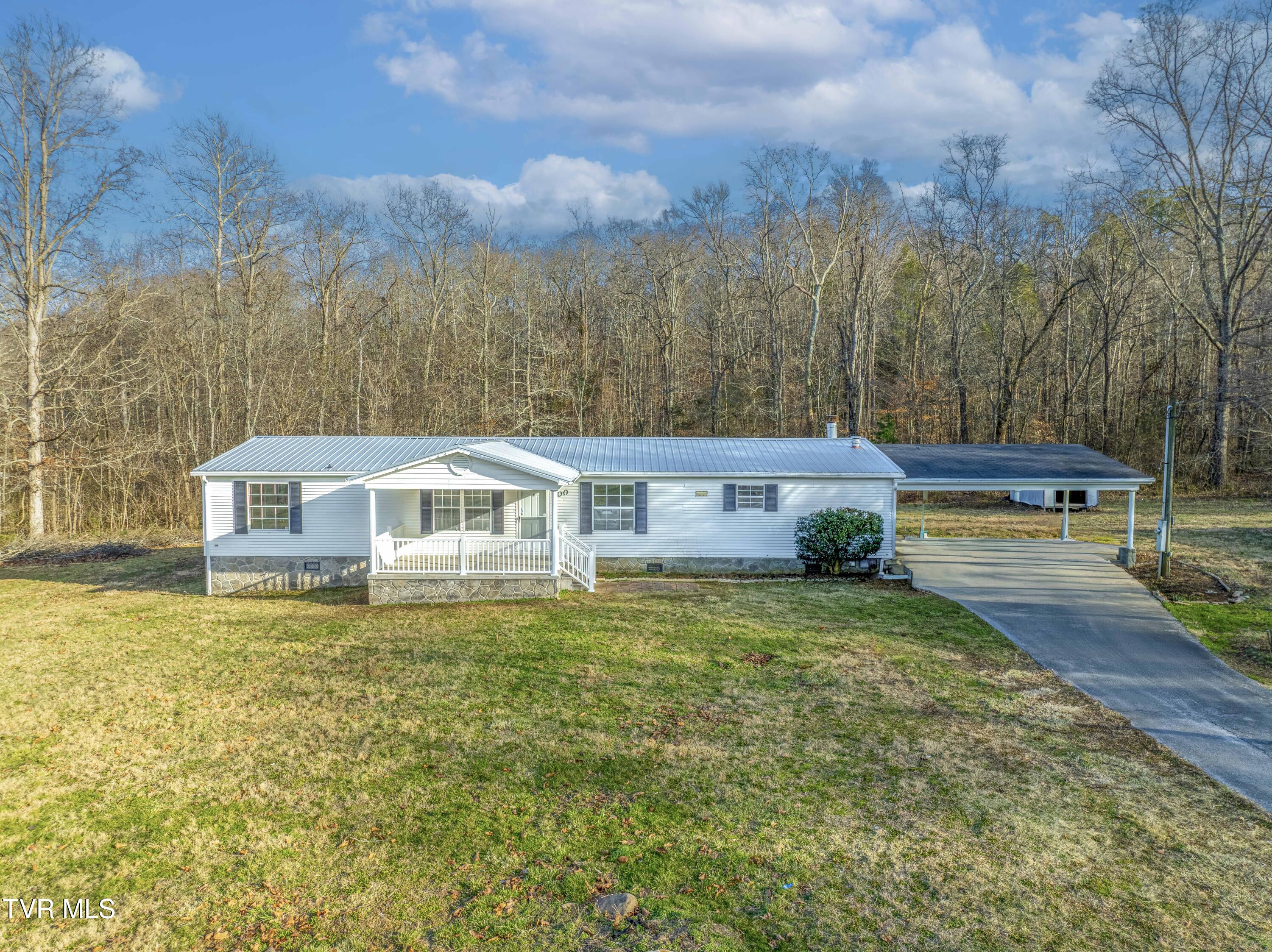 300 Carson Springs Road Newport, TN 37821 - Photo 1 of 23 01