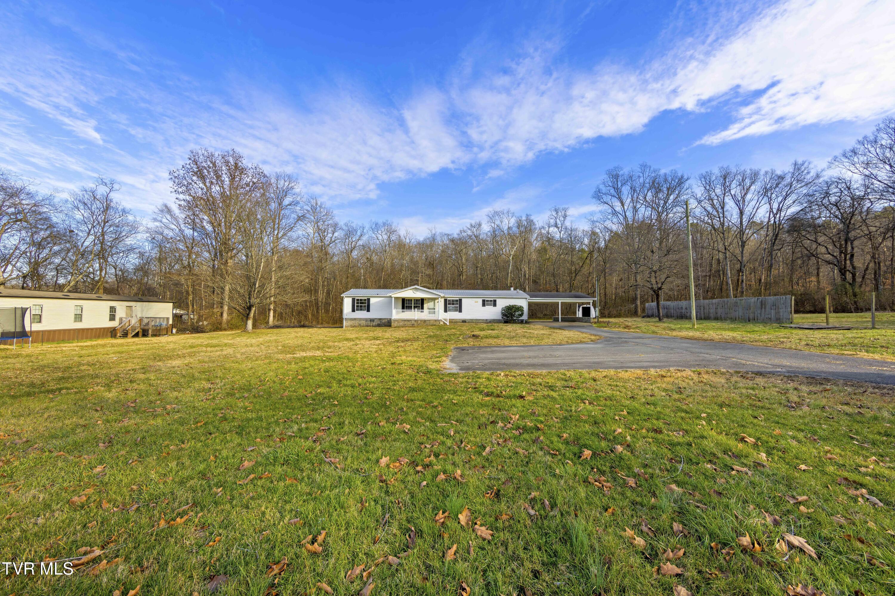 300 Carson Springs Road Newport, TN 37821 - Photo 4 of 23 04