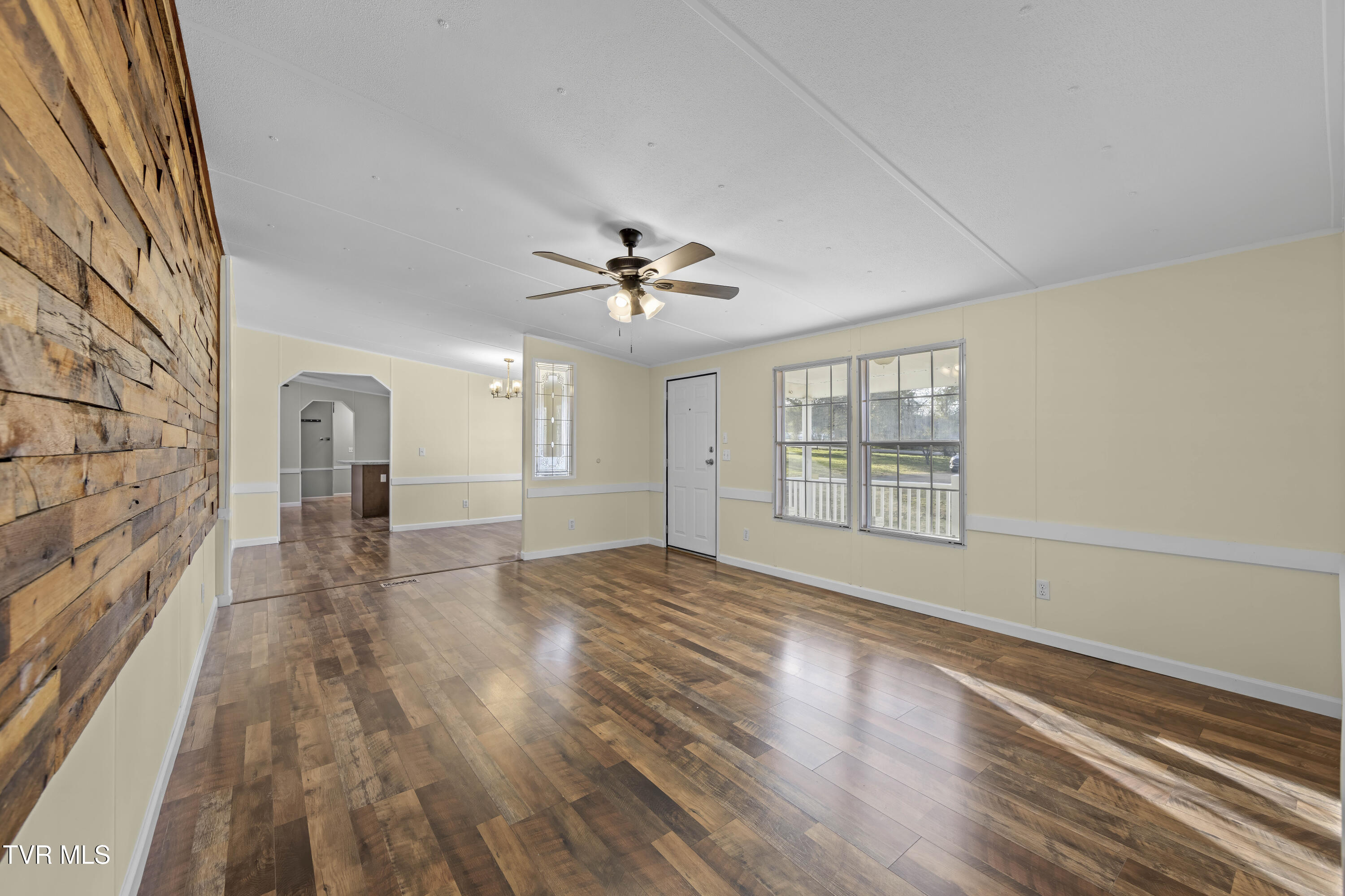 300 Carson Springs Road Newport, TN 37821 - Photo 9 of 23 09