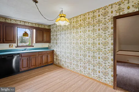 $525,000 | 42 Lincoln Lane, Conshohocken, PA 19428